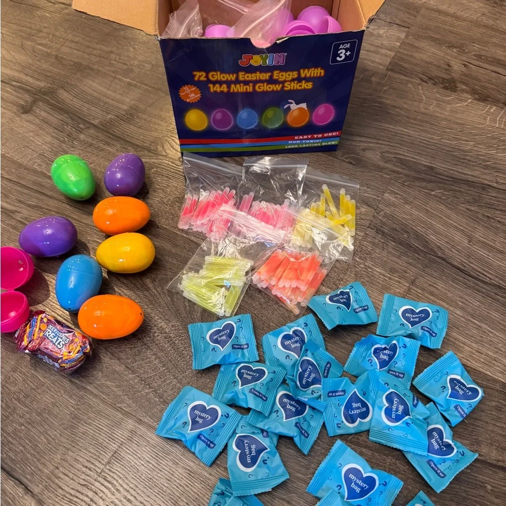 Glow Easter Eggs with Mini Glow Sticks - Multicolor